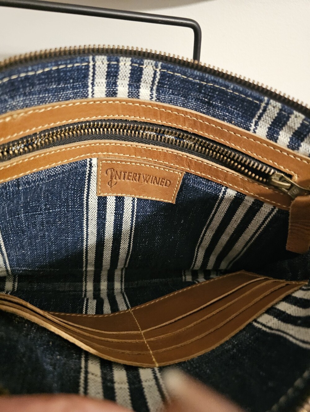 Stylish Tan Crossbody Bag with Red Embroidered Accent - Picture 4 of 8